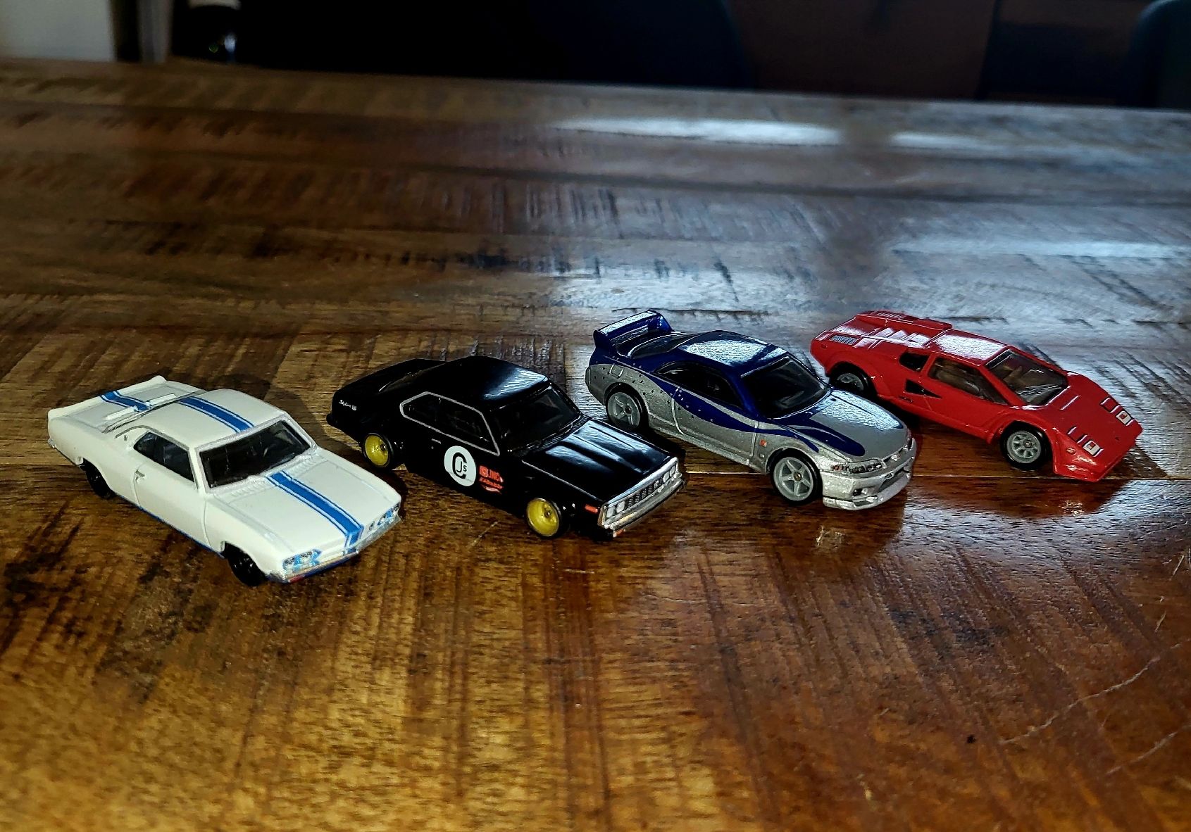 Hot Wheels Modellautos: Hot Wheels Premium Vitrinen Modelle – Neu (gemäss Beschreibung) aus Jona von mjo_f5t2