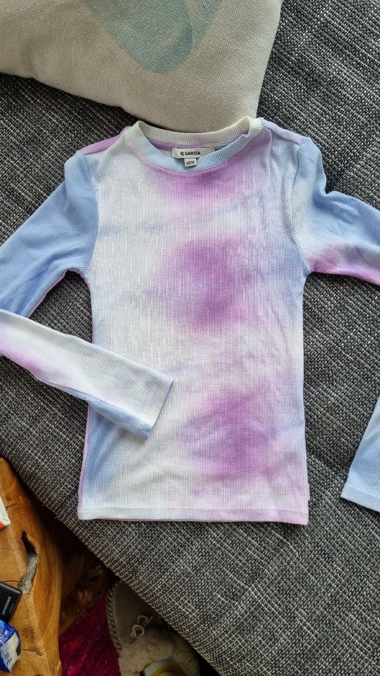 Camicette, T-shirt & Top: Shirt 140 146 neu Batik – Nuovo (secondo la descrizione) da Bad Zurzach venduto da Mfritzli