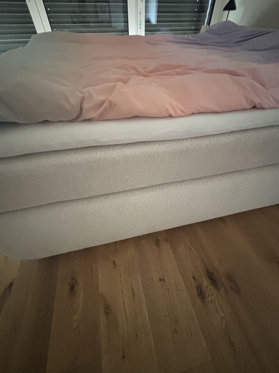 Letti: Grosses Boxspringbett mit Kopfteil - Top Zustand – Usato da St. Gallen venduto da ass_5mtp 2