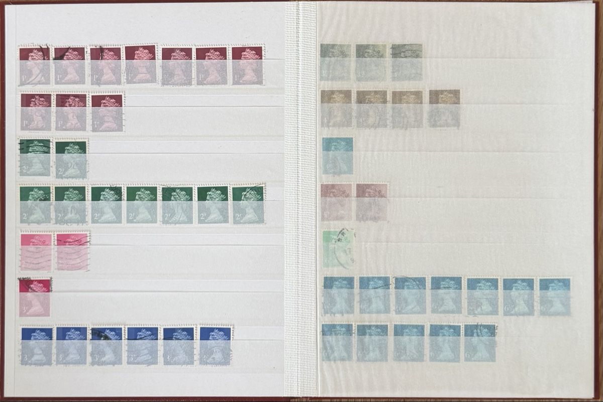 Tutti i francobolli: Briefmarkensammlung Grossbritannien – Usato da Niederbipp venduto da Babalinho11 3