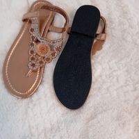 Schicke Sandalen mit Perlen verziert - Grösse 39 - Sommerlic