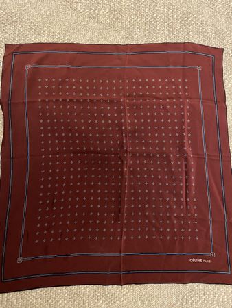 Foulard Celine vintage en soie rouge foncé