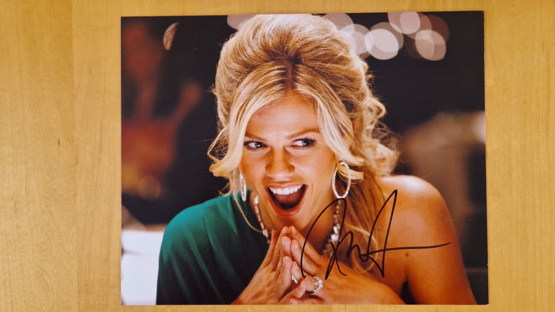 Autogramme: Brooklyn Decker, Original Autogramm auf Grossfoto in Farbe – Gebraucht aus Salmsach von aacs65