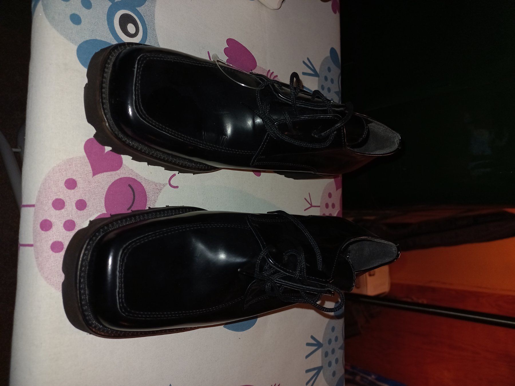 Damenschuhe: Schwarze Schuhe ungetragen – Neu (gemäss Beschreibung) aus Ebnat-Kappel von Youssou