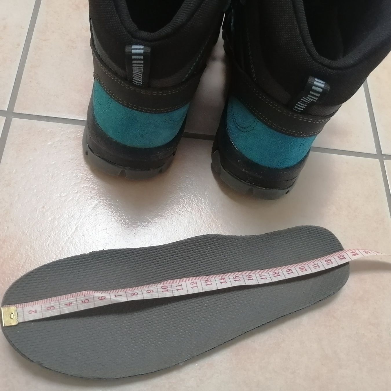 Schuhe für Jungen: Schuhe fest Gr. 34 – Gebraucht aus Henau von AXAA 1