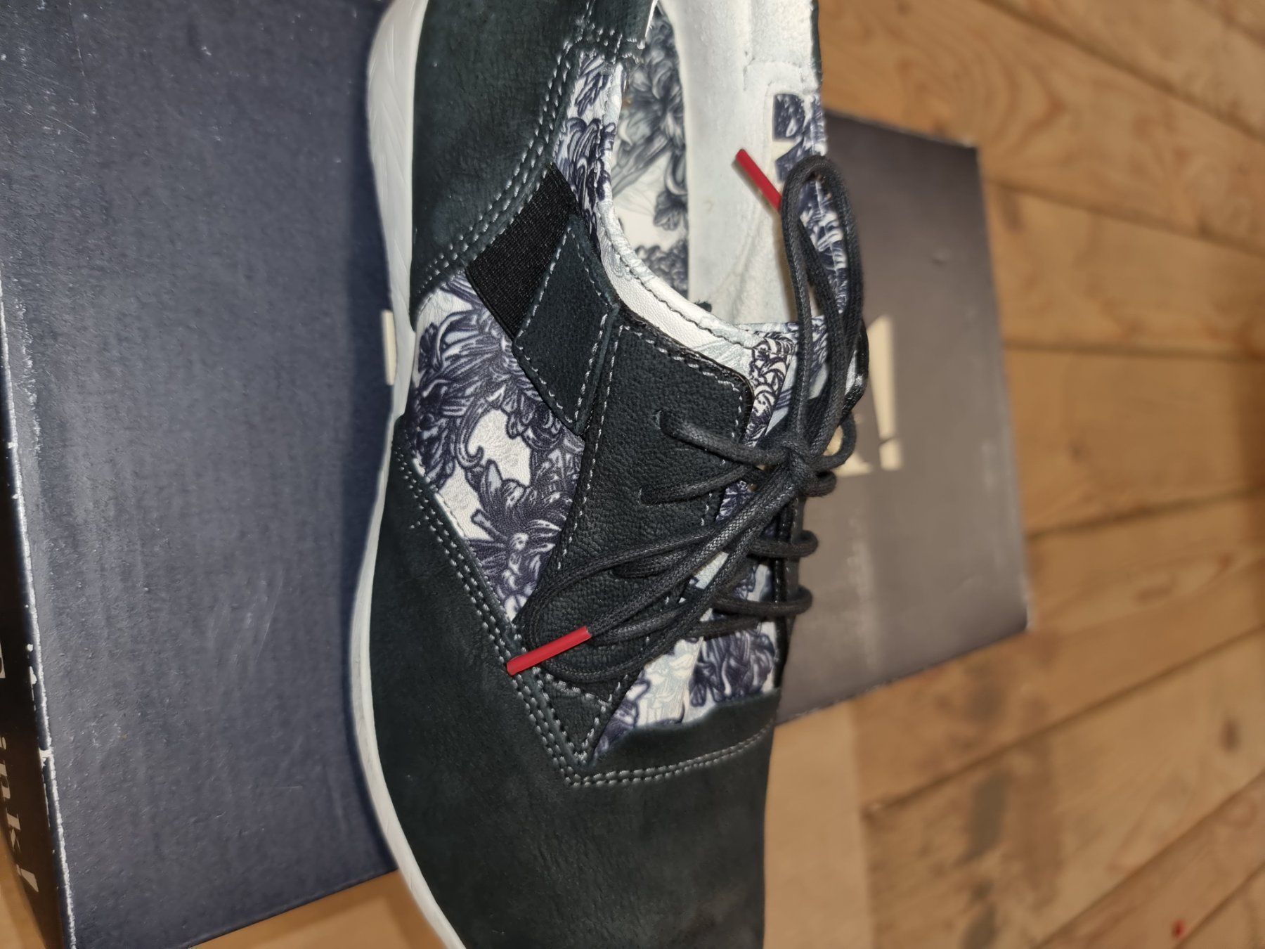 Damenschuhe: Think Schuhe – Neu und originalverpackt aus Luzern von bagija