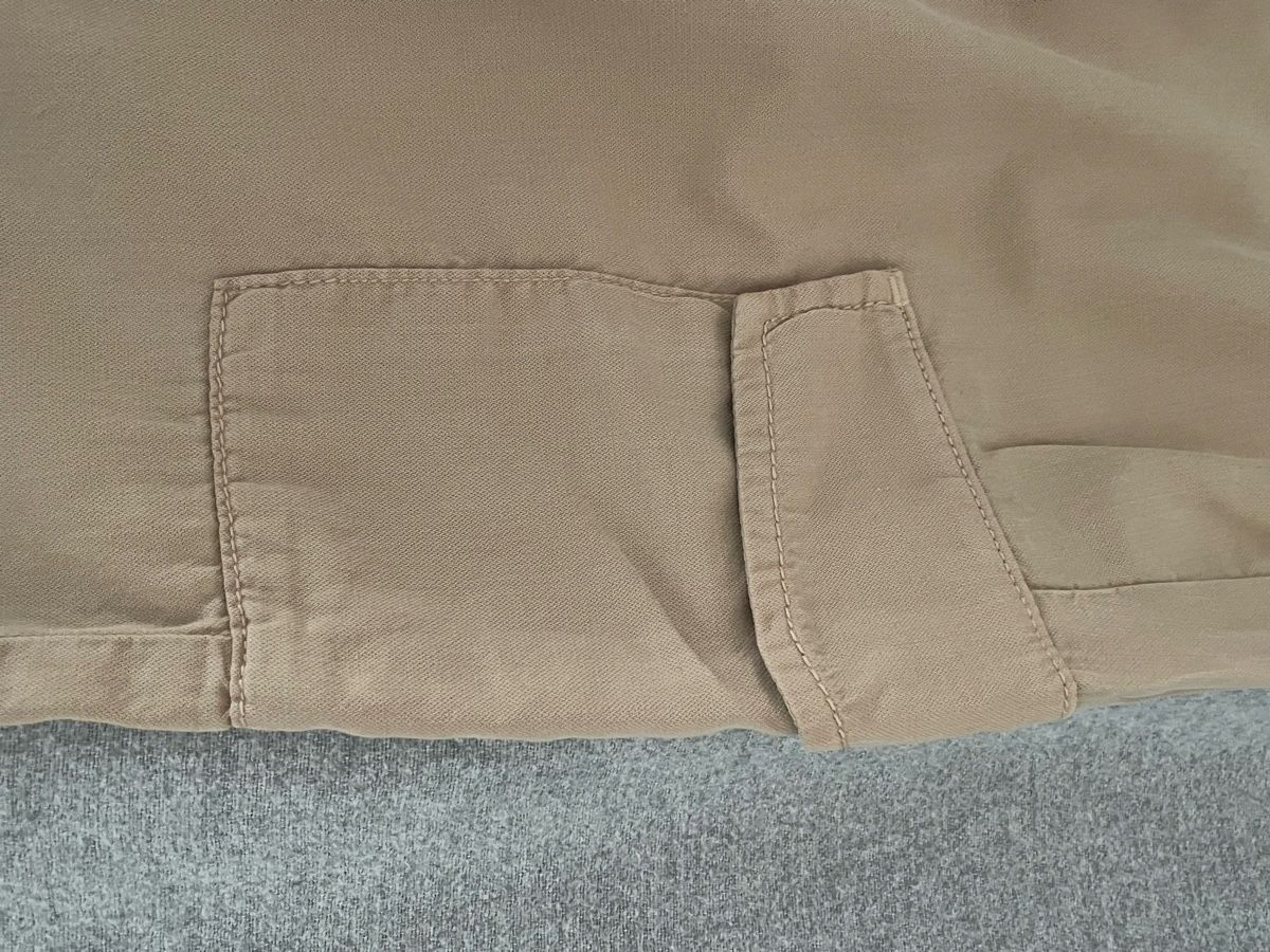 Pantaloni: Cartoon Cargohose Gr. 40, beige/camel – Nuovo (secondo la descrizione) da Wangen b. Olten venduto da VeraHa 3