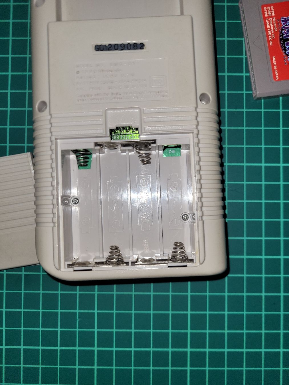 Nintendo Giochi: Classic Nintendo Game Boy + Pokémon red JPN – Usato da Meyrin venduto da Retro-GZ 3
