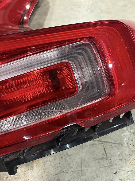 Fari: Rückleuchte Volvo XC 40 – Usato da Zeiningen venduto da den_wt99 1