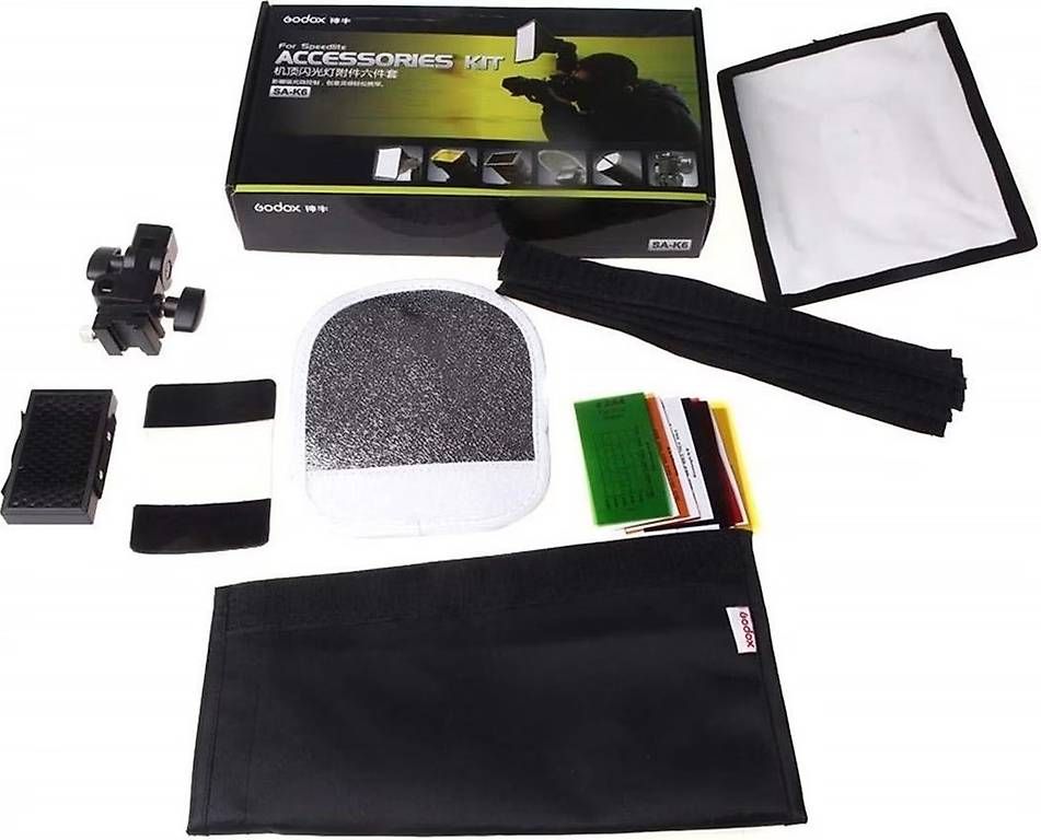 Godox Flash: Godox Speedlite SA K6 kit accessoires pour flash – Nuovo e nell'imballaggio originale da Torny le Grand venduto da cla_w6np