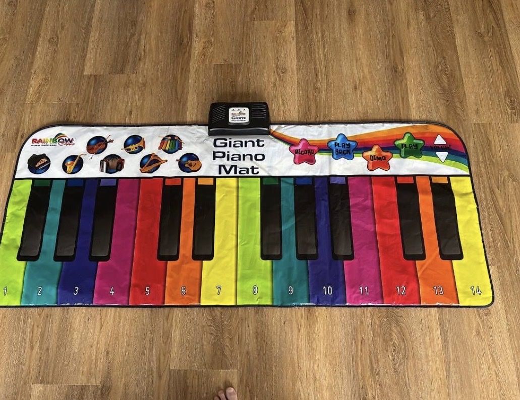 Giocattoli: Riesen Piano Matte Rainbow neuwertig mit Modul – Usato da Stachen venduto da stachi08