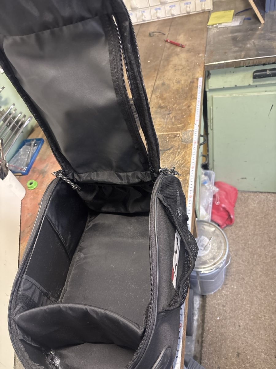 Tutti i ricambio per moto: Motorrad Magnet Tanktasche – Usato da Beckenried venduto da silvanbue 2