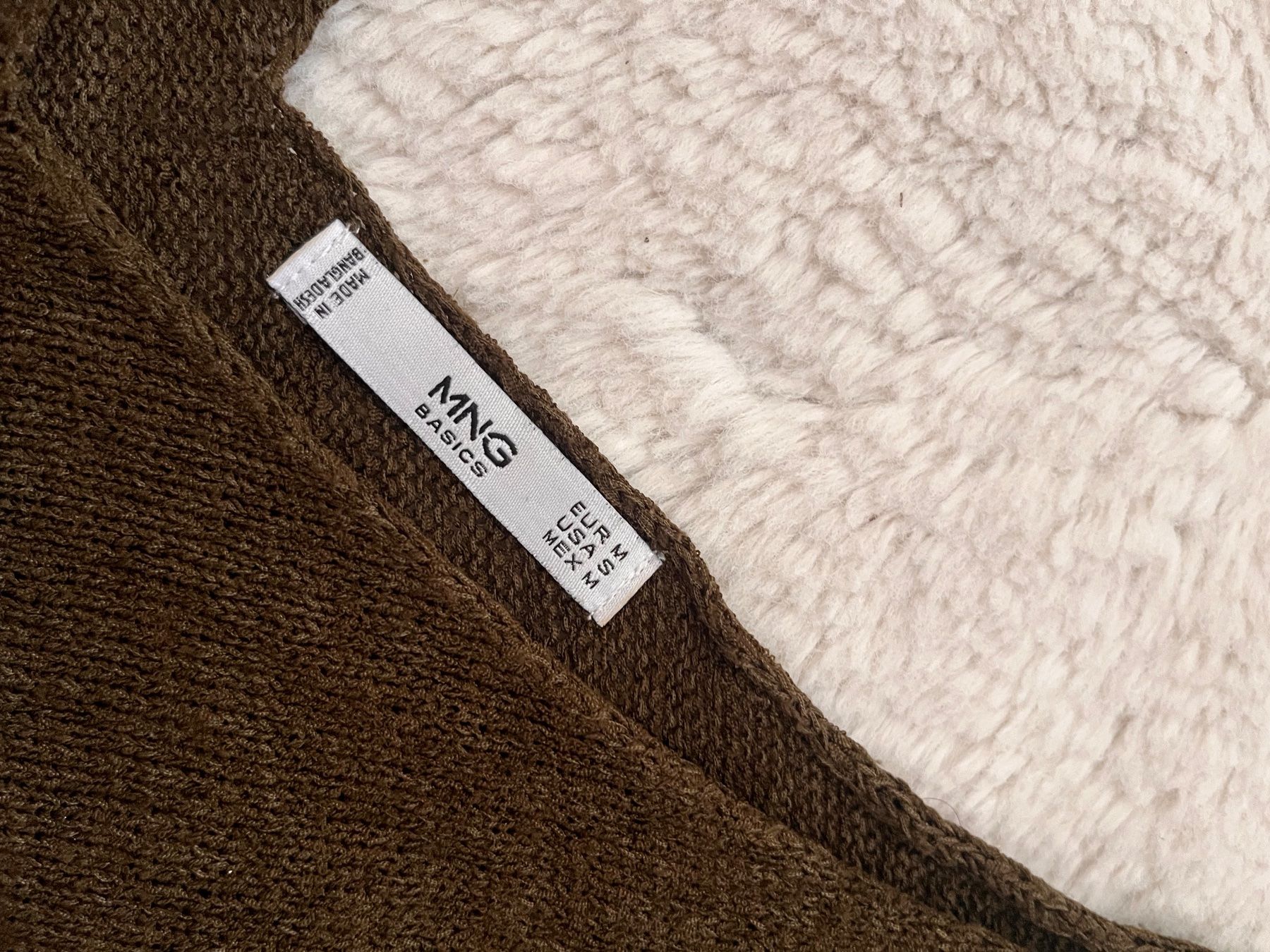 Mango Top: top vert kaki – Usato da Bernex venduto da claraaaa4 2