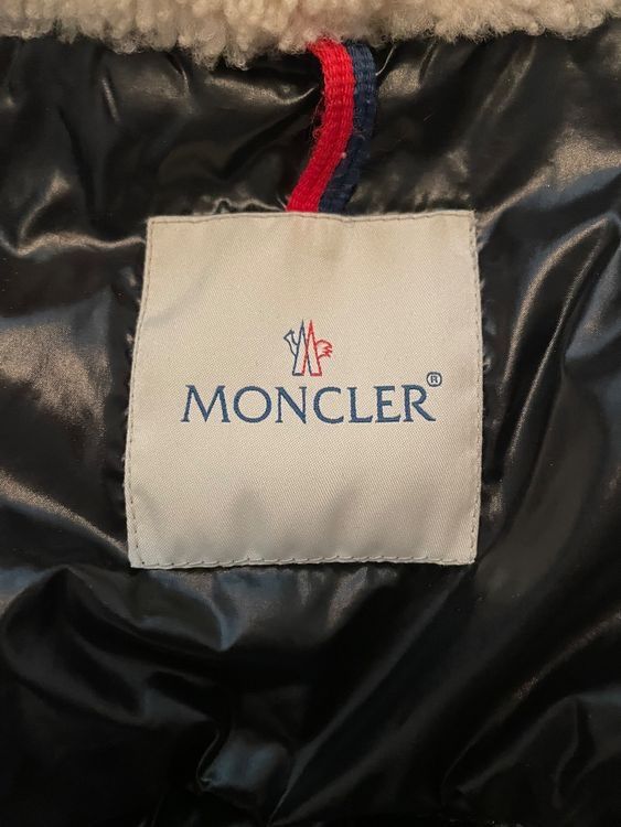 Moncler Vestes: Moncler Kurze Daunenjacke Beige – D'occasion à Wollerau par Vinagoni 5