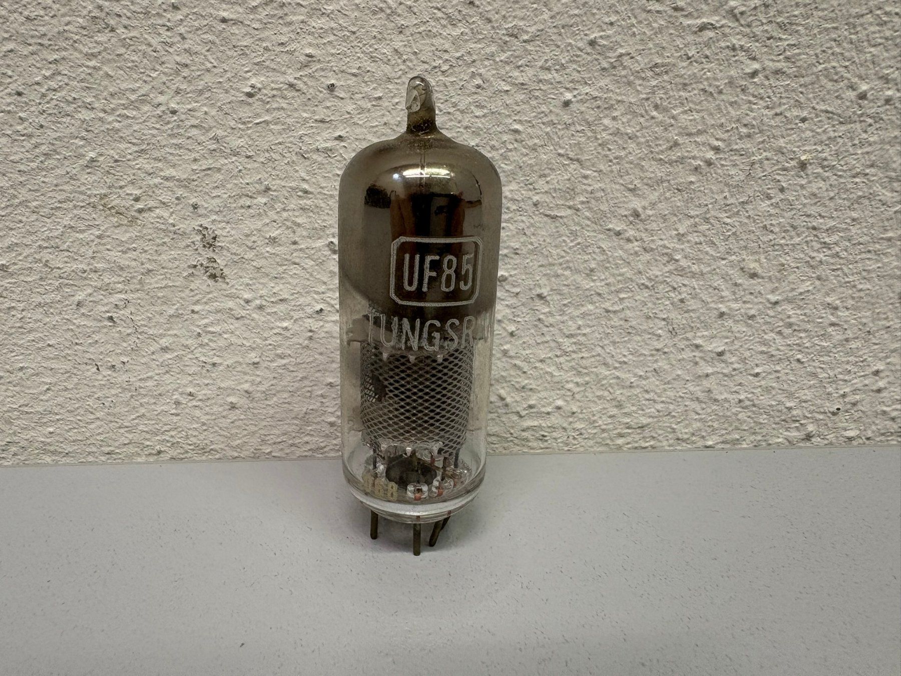Componenti elettronici: Tungsram UF 85 – Usato da Hochdorf venduto da av-electronics