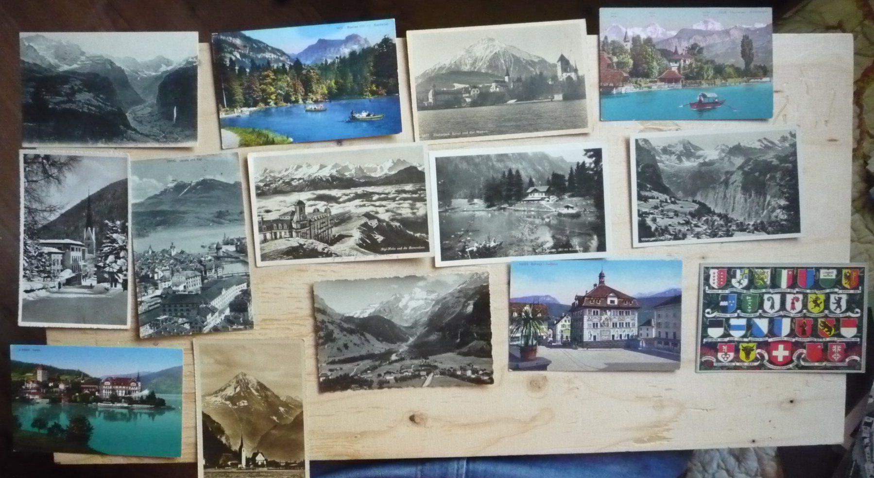 Cartoline postali: 100 Ansichtskarten kleinformatig CH, 32 ungelaufen/Rest gel. – Usato da Rieden SG venduto da Brockehuesli 4