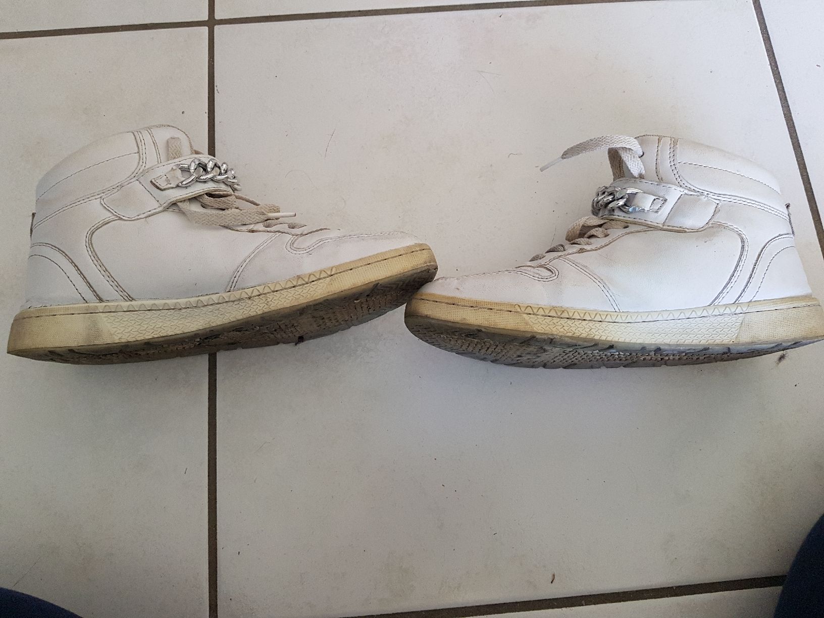 Damenschuhe: basket – Gebraucht aus Hermance von Triplebizzo 4