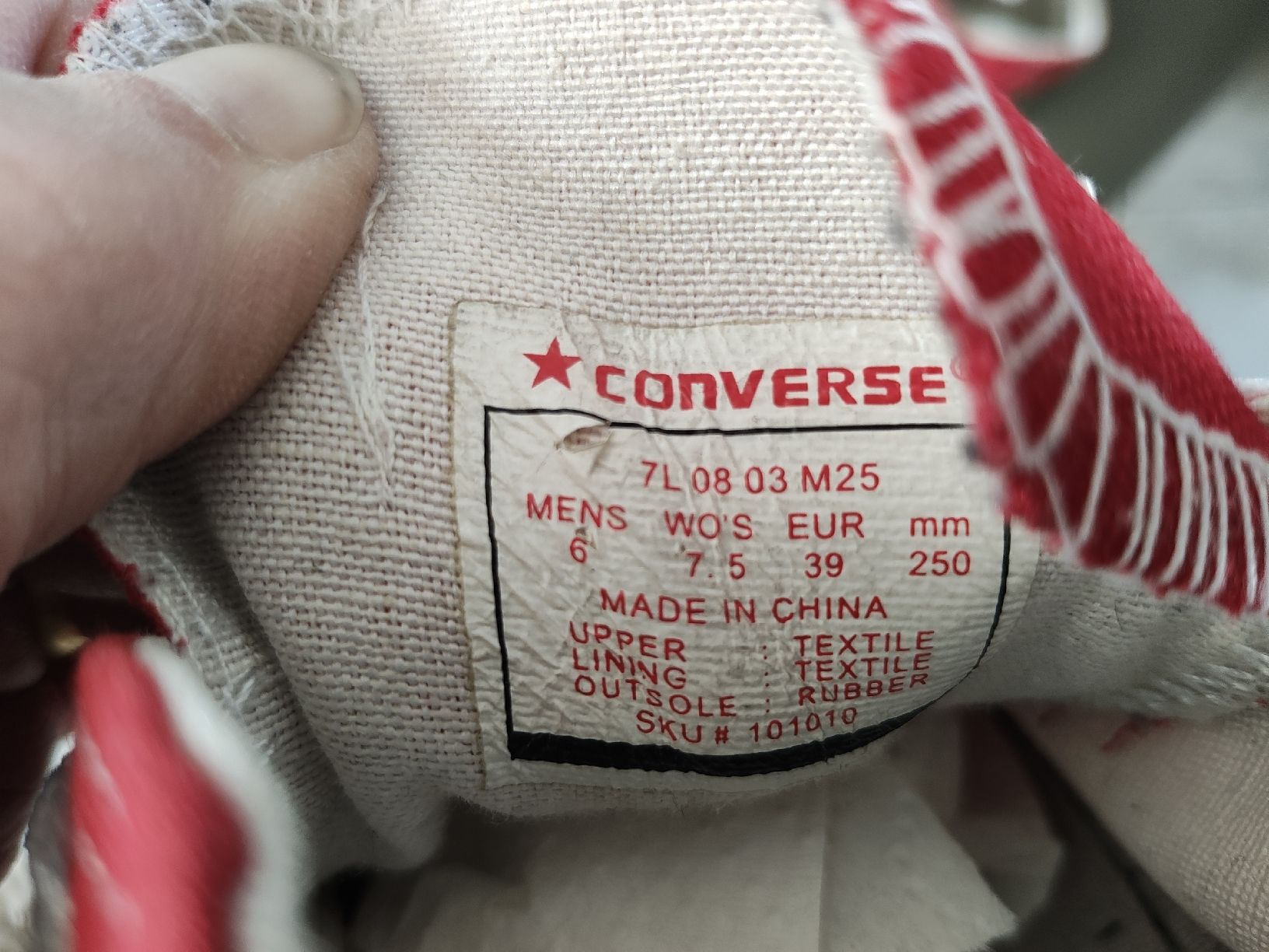 Converse Scarpe da uomo: Knallrote CONVERSE, Gr.39 – Usato da Melchnau venduto da Unikat01 6