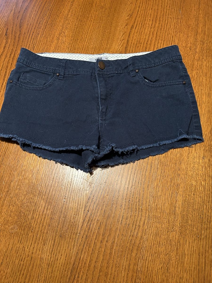 Jeans: Short en jean dame – Usato da Montsevelier venduto da Batson