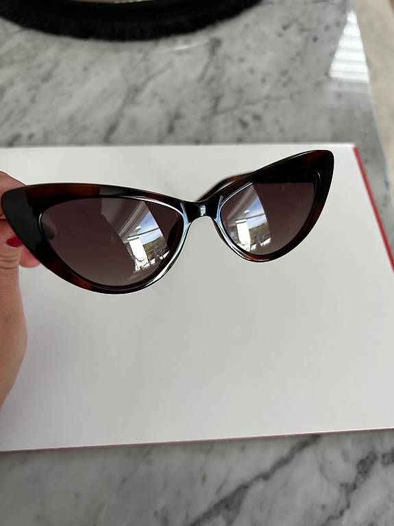Guess Occhiali & Lenti: Guess Sonnenbrille – Usato da Tagelswangen venduto da A_lina 2