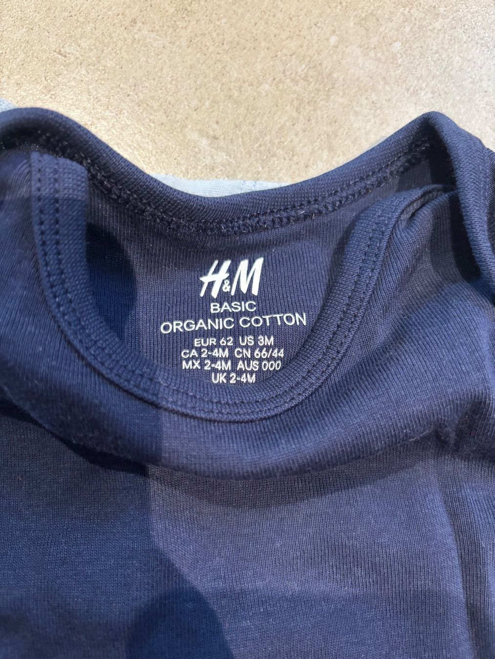 H&M Kleiderpakete & -sets: Body – Neu (gemäss Beschreibung) aus Bressaucourt von Lamu 1