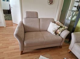  ein Sofa