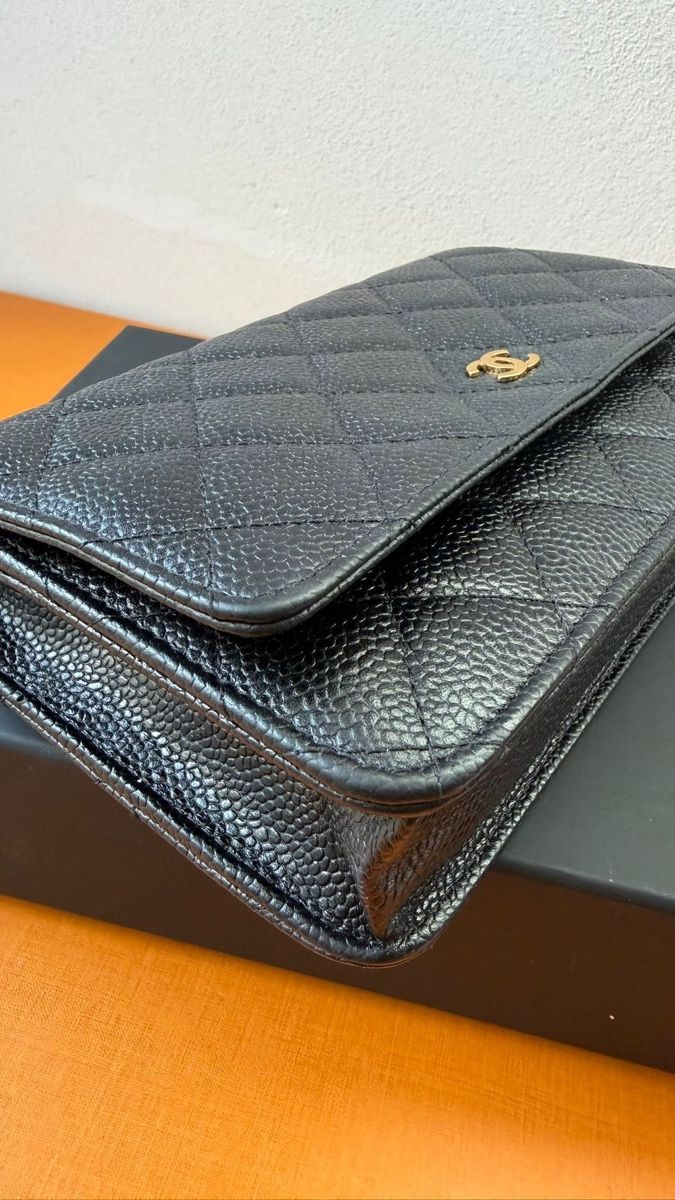 Chanel Borse da donna: Chanel Classic Timeless Wallet on Chain Black Caviar/ – Usato da Münchenstein venduto da watchpatrol 2