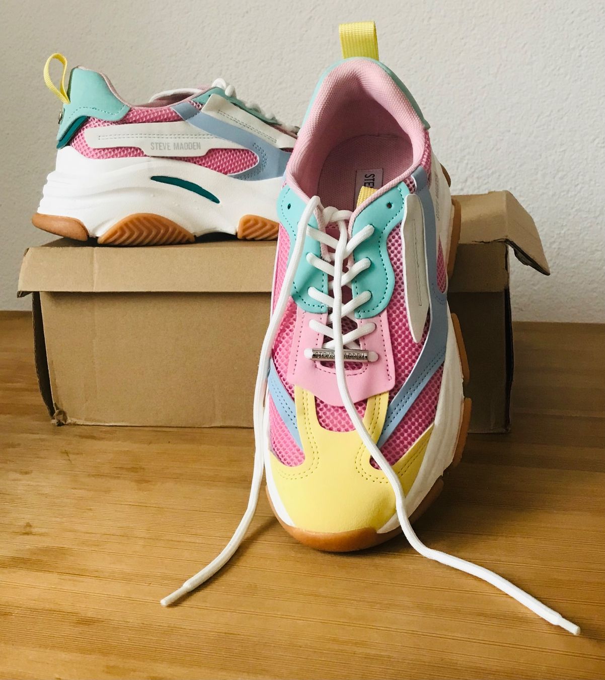 Steve Madden Damenschuhe: Sneaker Steve Madden bunt, Gr.39 – Gebraucht aus Zürich von KEEPINSPIRED 6