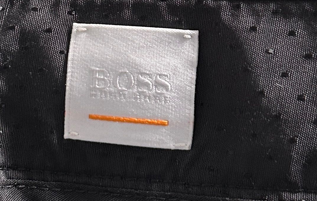 Hugo Boss Gonne: Hugo Boss Schwarzrock – Nuovo (secondo la descrizione) da Freienbach venduto da mar_rvc6 2