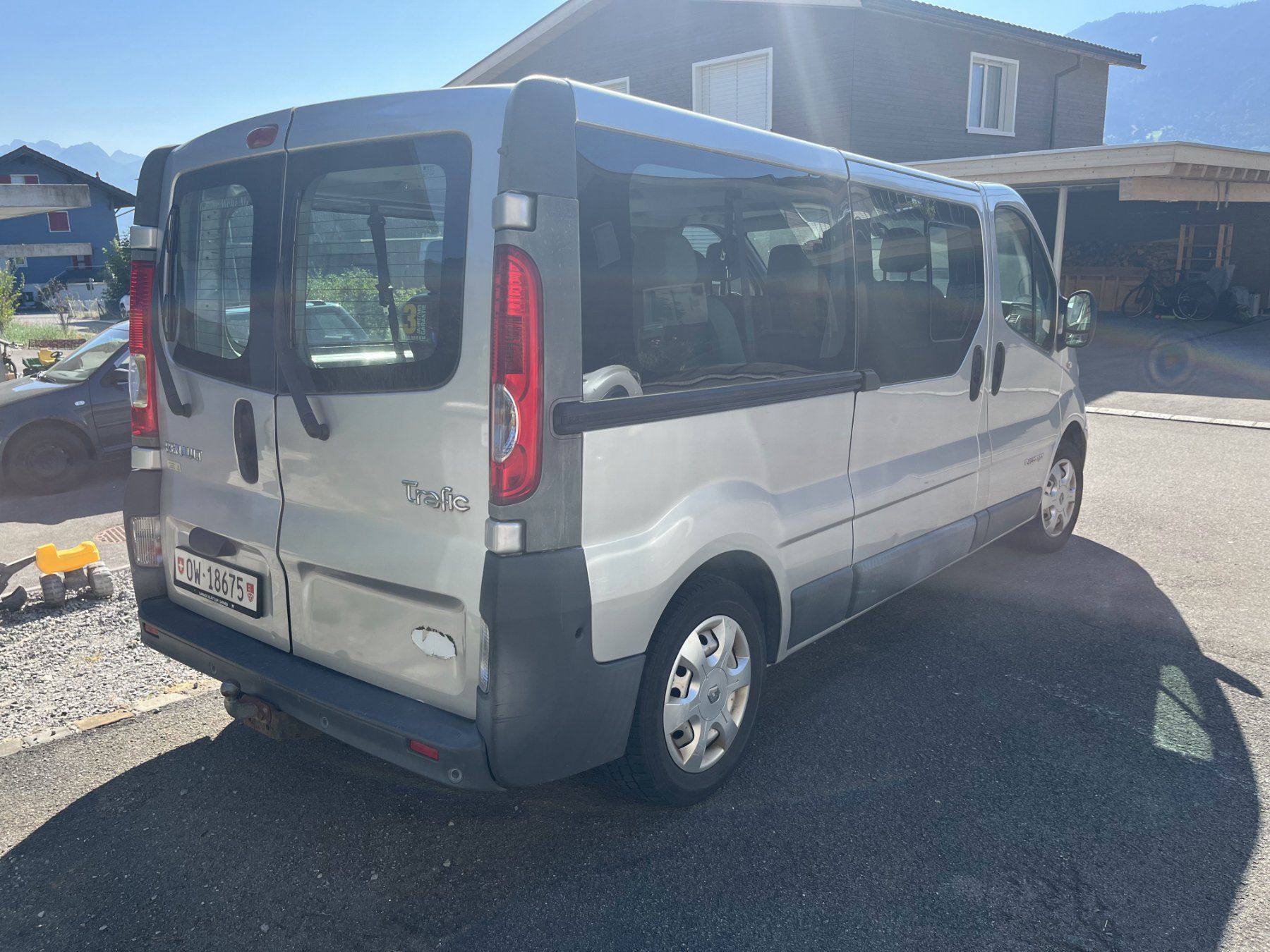 Renault Autos: Renault Trafic 2.5Ci L2H1 Auth – Gebraucht aus Kerns von inf_898n 3