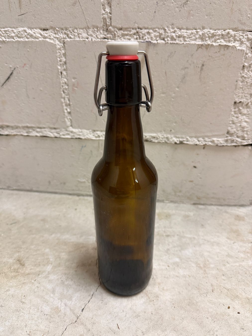 Gläser, Krüge & Flaschen: 40 Bügelflaschen 50cl – Neu (gemäss Beschreibung) aus Niederhasli von MT660 1