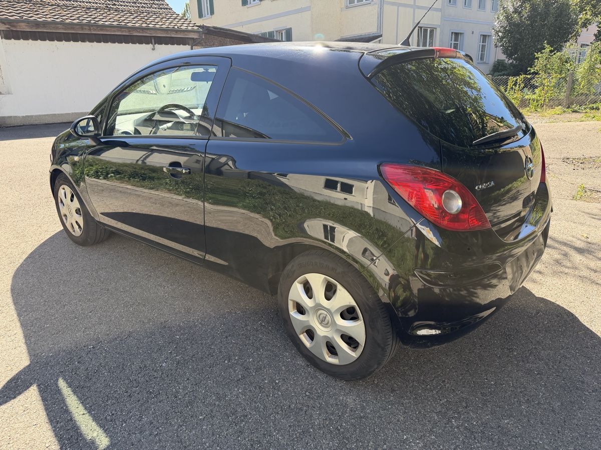 Opel Automobili: Opel Corsa D 14 – Usato da Amriswil venduto da zsu_xj76 3