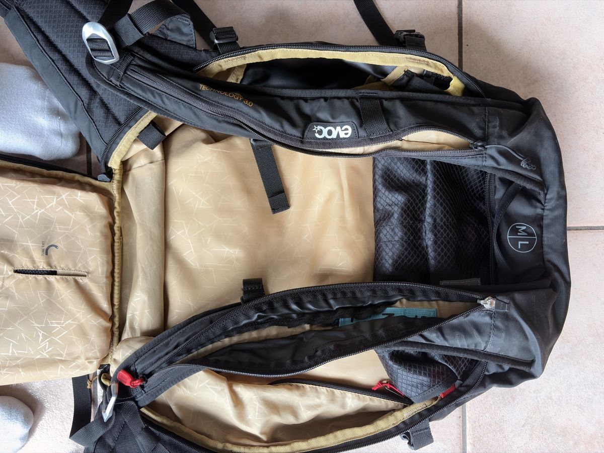 Evoc Zaini: Ski rucksack Evoc RAS 32 – Usato da Losone venduto da isa_wgr2 5