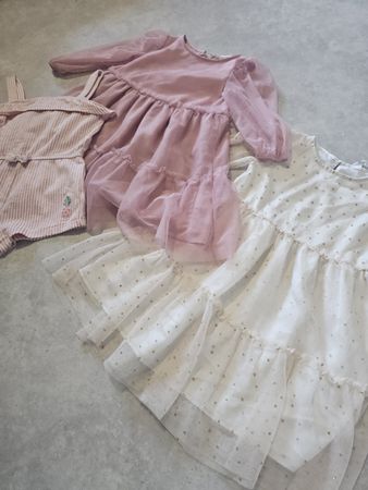 Lot de 3 robes & barboteuse taille 92