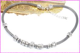 Bezauberndes Collier