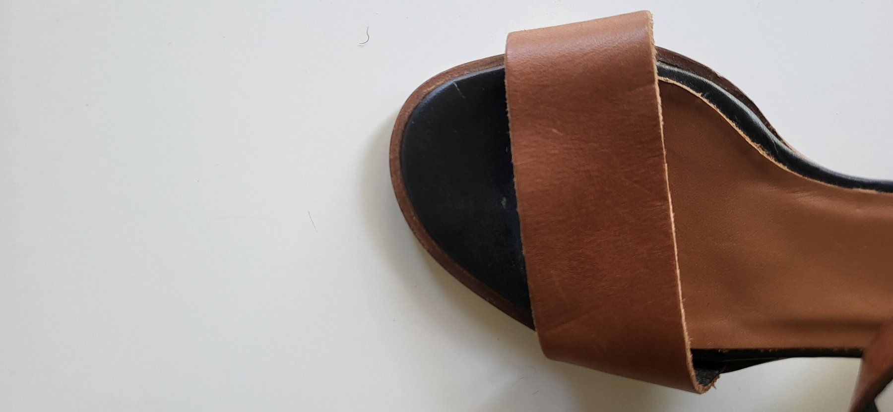 Scarpe da donna: Schöne, mittelbraune, schlichte Riemchensandalen – Usato da Zürich venduto da csa02 4