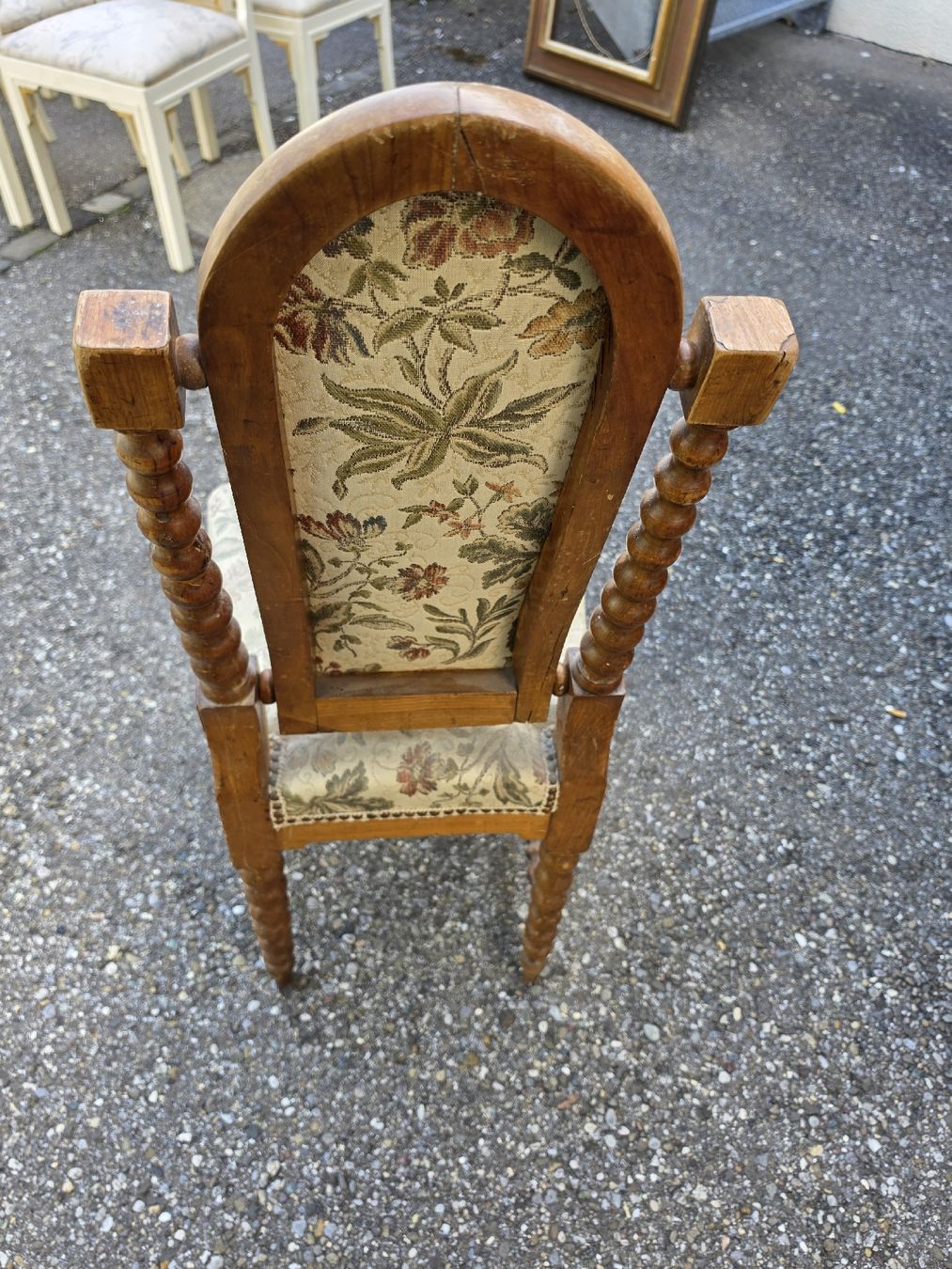 Stühle: Antiker Stuhl mit Blumemuster - Vintage Hingucker! – Gebraucht aus Mettlen von elios0888 9
