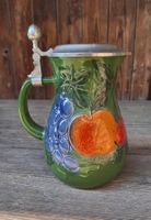 Vintage Krug mit Zinndeckel Fruchtmotiv