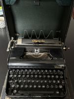 Olympia Elite Schreibmaschine, Vintage, Rarität, Defekt