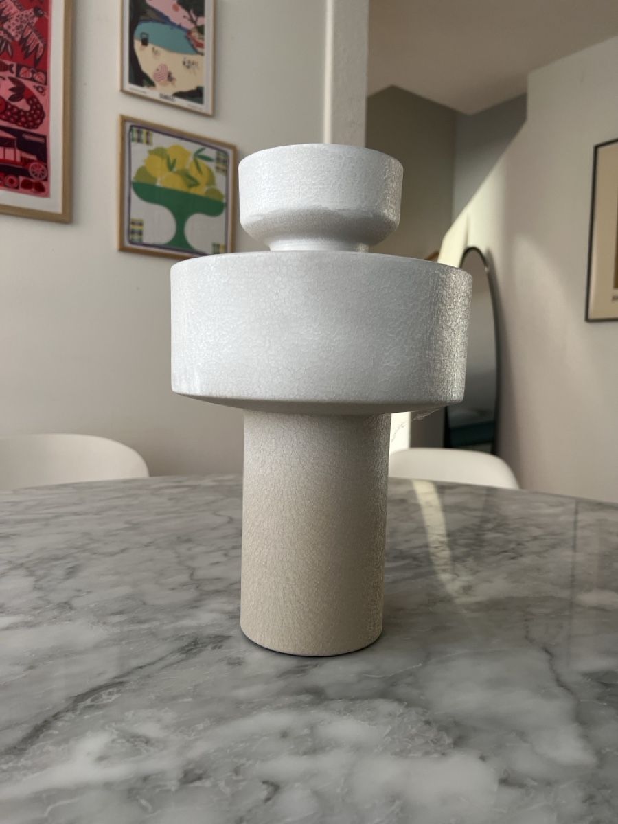 Vase & Récipients: Moderne Vase aus Weißmetall – D'occasion à Hünenberg See par mississauga 5