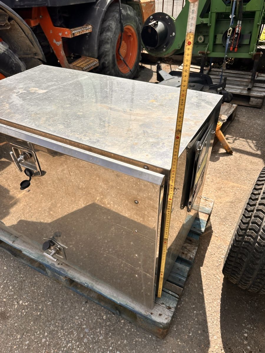 Casse di trasporto: Alubox,Werkzeugkisten – Usato da lyssach venduto da brax2019 2