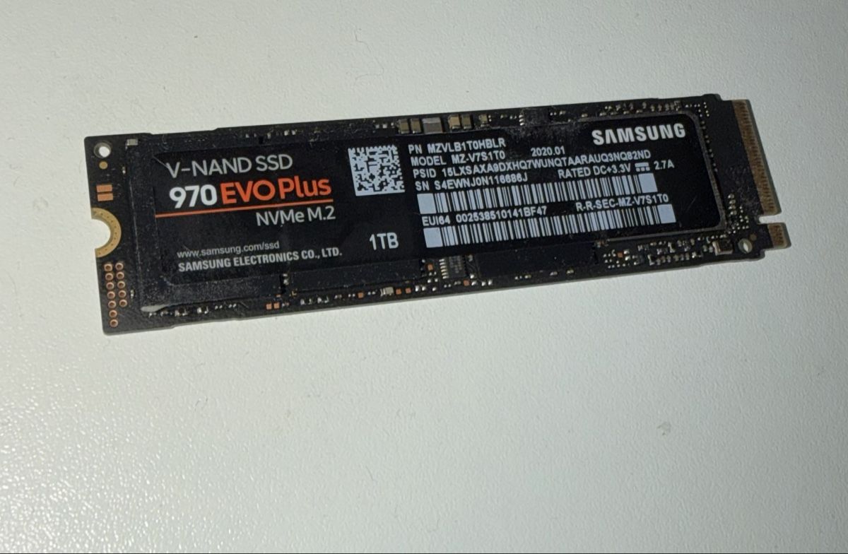 Samsung Dischi rigidi: Samsung 970 EVO Plus 1TB NVMe M.2 SSD – Usato da Glattbrugg venduto da vis_rsz8