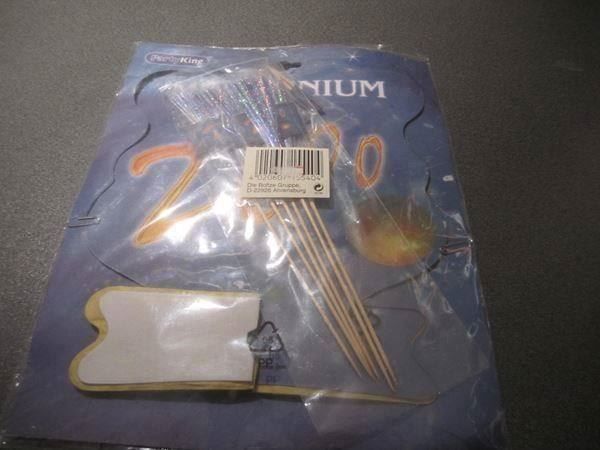 Tutte le decorazioni: Party-Set Millennium, neu – Nuovo e nell'imballaggio originale da Zürich venduto da Motzkuh 1