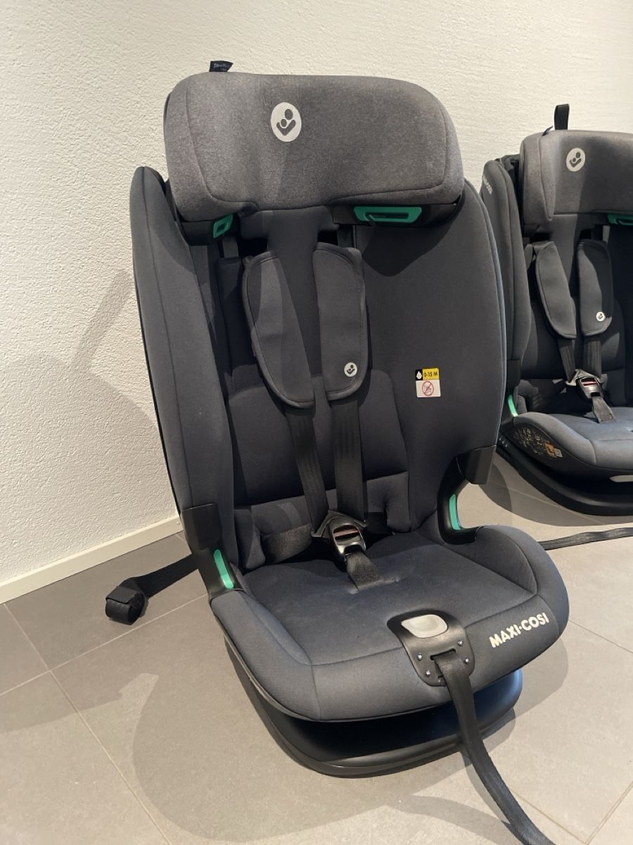 Maxi-Cosi Sièges auto: Maxi-Cosi Titan Plus i-Size Authentic Graphite – D'occasion à Oberarth par MaTla 4