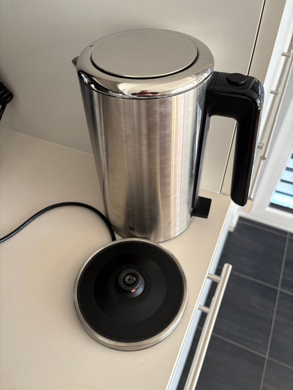 WMF Bollitori: WMF Wasserkocher 1.6L – Usato da Lachen SZ venduto da dreanliner 2