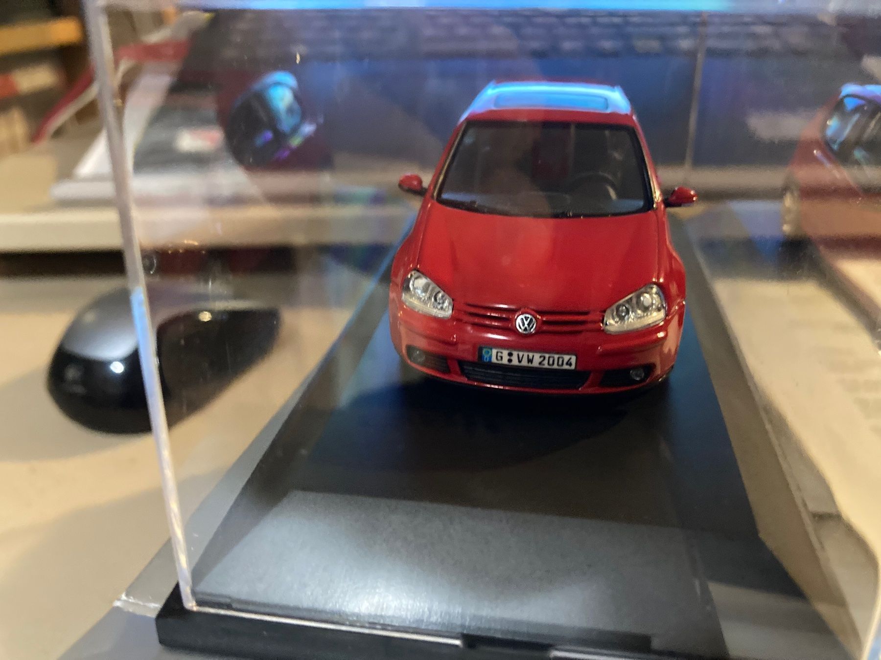 Schuco Modellautos: Golf 5. 1/43.  Schuco – Neu und originalverpackt aus Versoix von Jeannot57 1