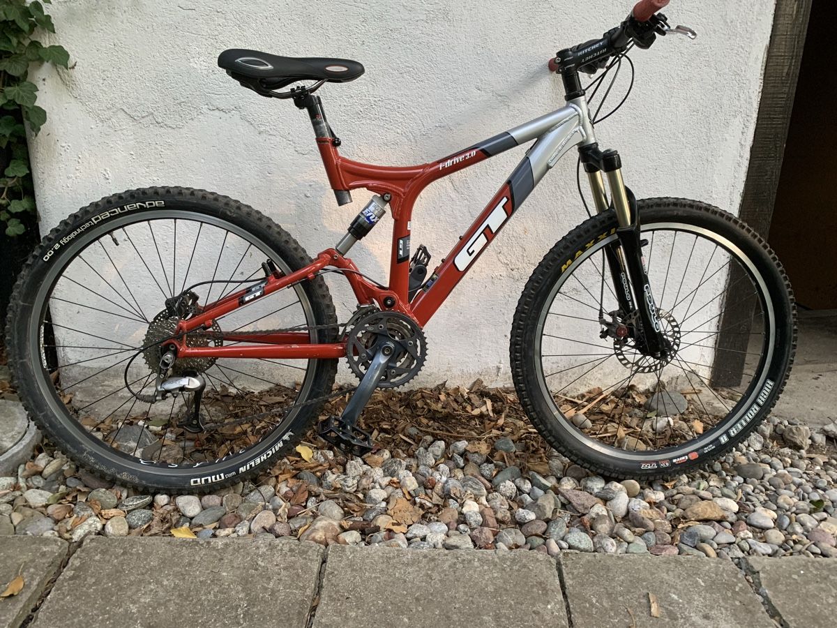 Velos: GT i-Drive Mountainbike – Gebraucht aus Wernetshausen von Omnisphere