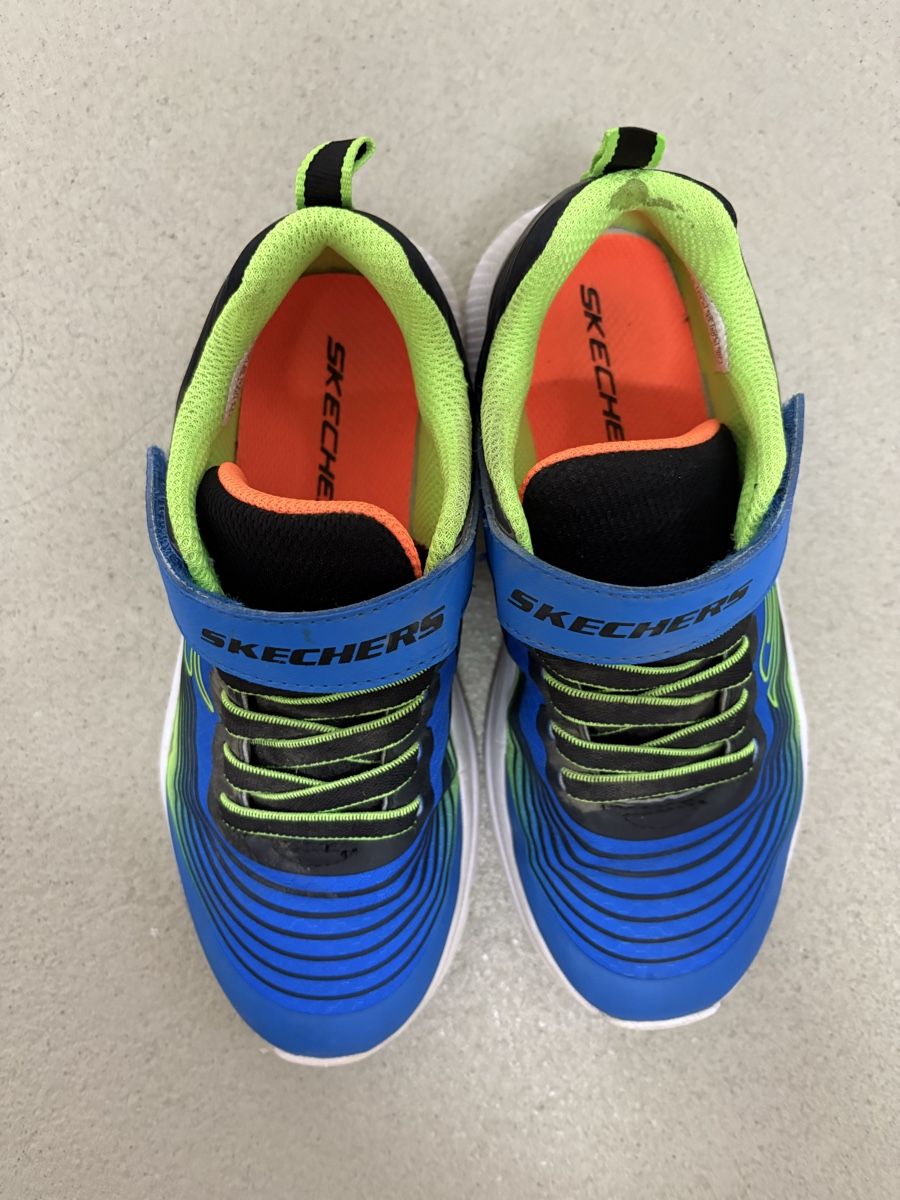 Schuhe für Jungen: Paket Kinderschuhe Grösse 33 – Gebraucht aus Tägerig von Jazz_87 2