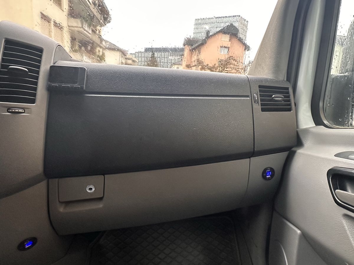 Mercedes-Benz Veicoli commerciali: Mercedes Benz Sprinter 513 CDI Doka mit Schwingsitz – Usato da Rotkreuz venduto da REISENDE.MIT.LICHT. 4