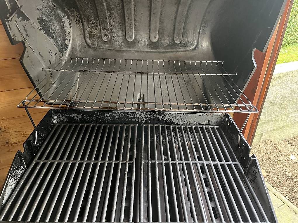 König Griglie: Sehr gepflegte König Grill – Usato da Uznach venduto da erfan01 3
